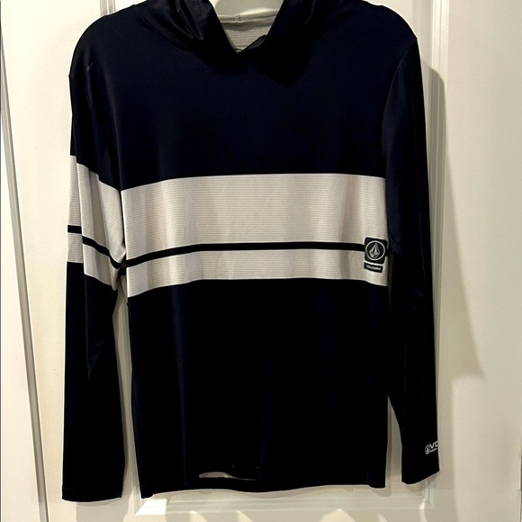 Volcom NWOT stretch hoodie wind surfer Black and Gray Striped Sweatshirt Sz XS - Picture 1 of 5